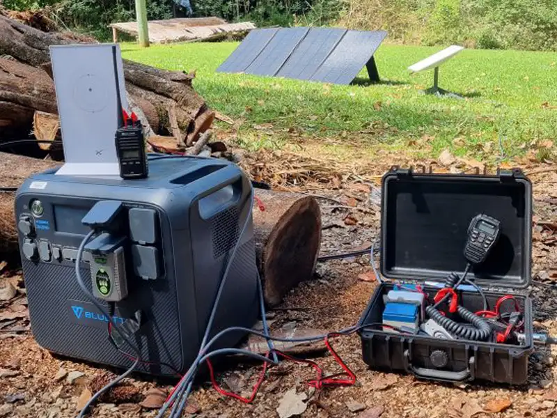 Power station Bluetti bisa menyalakan Starlink hingga seharian penuh.